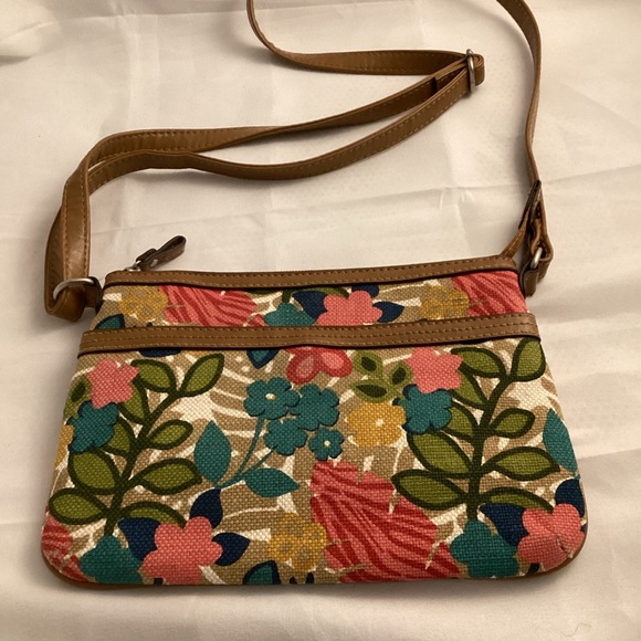 Small floral pattern Relic purse - Picture 3 of 8